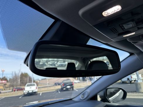 Certified 2022 Toyota Camry XLE image 27