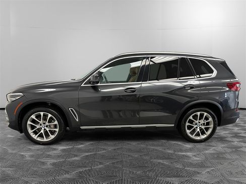 Used 2022 BMW X5 xDrive40i image 2