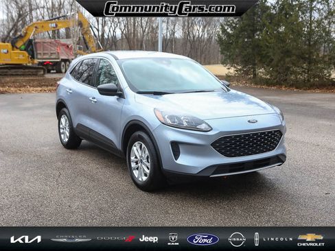 Used 2022 Ford Escape SE image 9