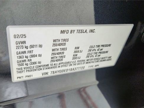 Used 2025 Tesla Model Y Long Range image 60