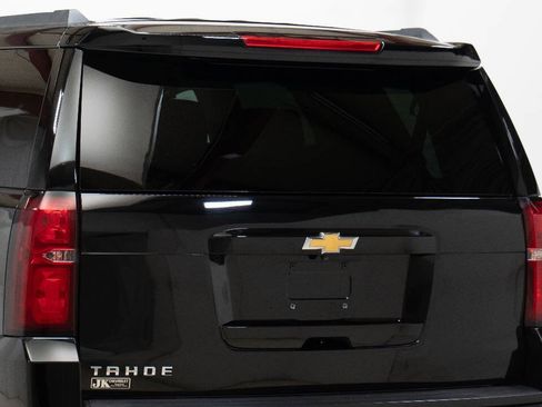 Used 2018 Chevrolet Tahoe LT RWD image 12