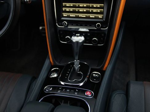 Used 2018 Bentley Flying Spur S V8 AWD/4WD image 48