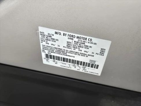 Used 2018 Ford Explorer XLT w/ Equipment Group 202A image 24