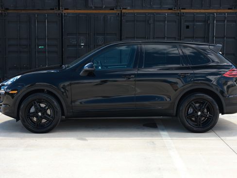 Used 2016 Porsche Cayenne Diesel AWD/4WD image 4