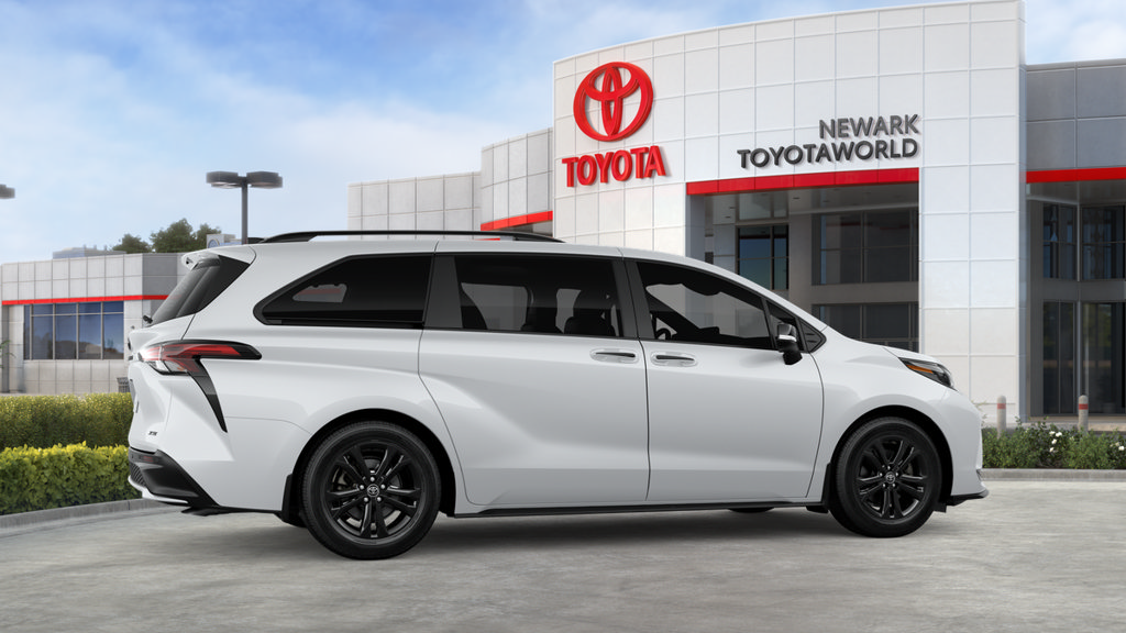 New 2026 Toyota Sienna XSE AWD/4WD image 13