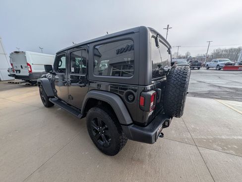 Used 2022 Jeep Wrangler Unlimited Sport image 6