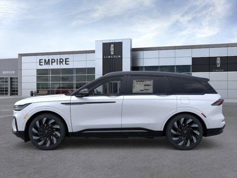 New 2026 Lincoln Nautilus Reserve AWD/4WD image 3