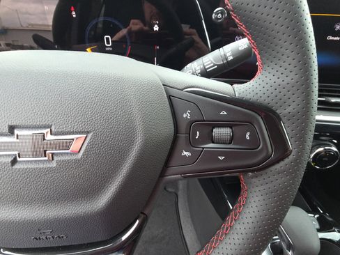 New 2026 Chevrolet Trax RS w/ Driver Confidence Package image 19