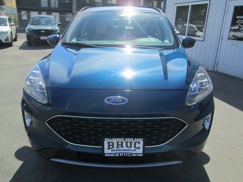 Used 2020 Ford Escape Titanium AWD/4WD image 2