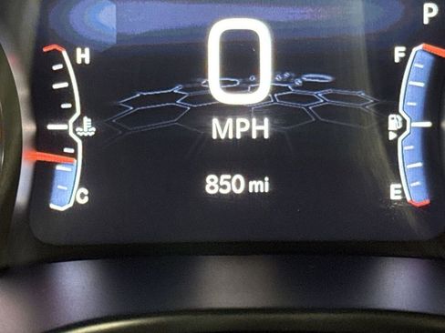 New 2026 Jeep Compass Latitude image 13