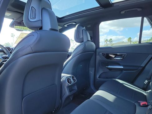 New 2026 Mercedes-Benz GLC 300 image 12
