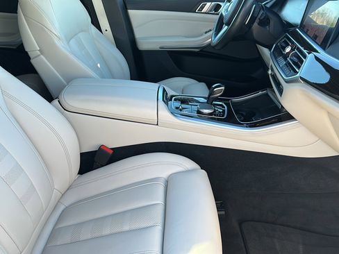 Used 2021 BMW X5 sDrive40i w/ M Sport Package image 23