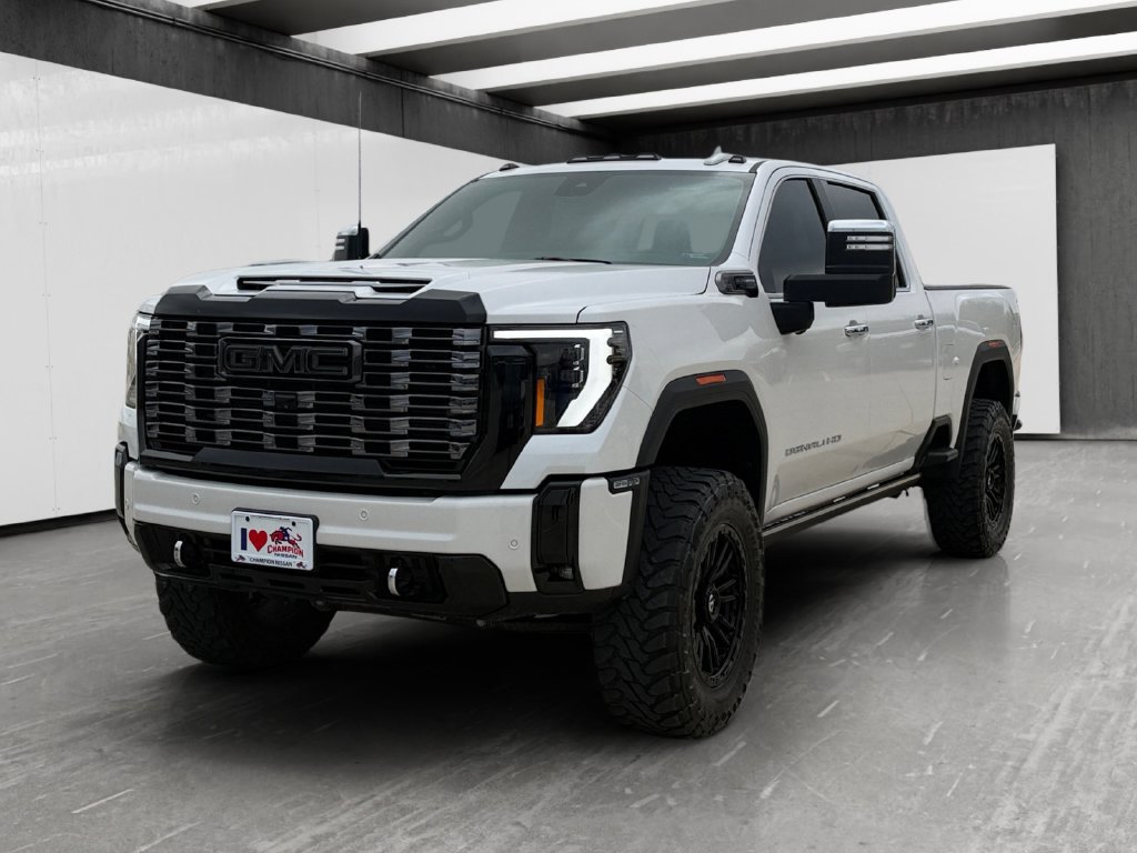 Used 2025 GMC Sierra 2500 Denali Ultimate AWD/4WD image 1