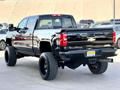 Used 2019 Chevrolet Silverado 2500 High Country w/ Duramax Plus Package image 5