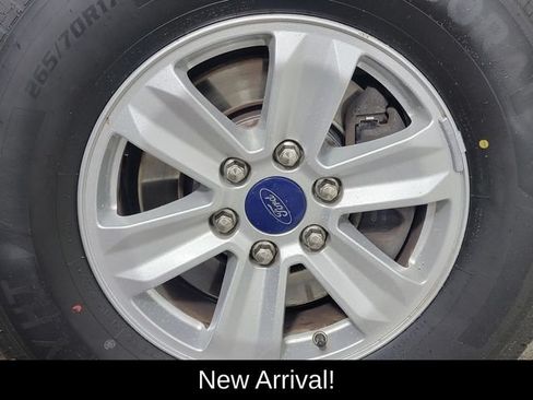 Used 2016 Ford F150 XL w/ Equipment Group 101A Mid AWD/4WD image 10