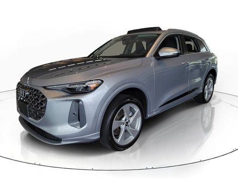 New 2026 Audi Q5 Premium Plus AWD/4WD image 2