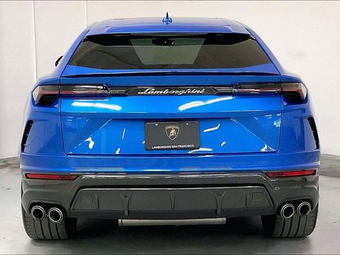 Used 2022 Lamborghini Urus AWD/4WD image 5