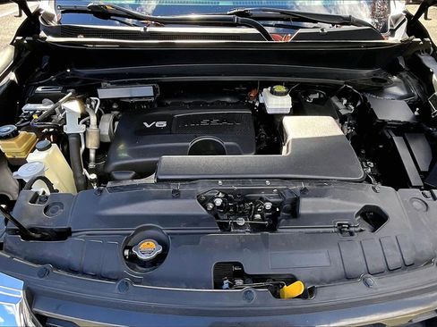 Used 2020 Nissan Pathfinder S image 28