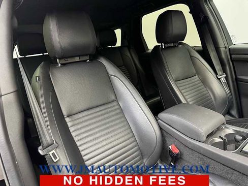 Used 2020 Land Rover Discovery Sport S image 21
