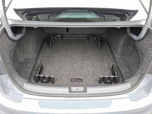 Used 2024 Volkswagen Jetta GLI 40th Anniversary Edition image 28