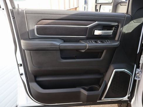 Used 2025 RAM 2500 Laramie image 11