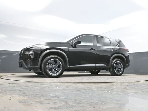 Used 2024 Nissan Rogue SV FWD image 35