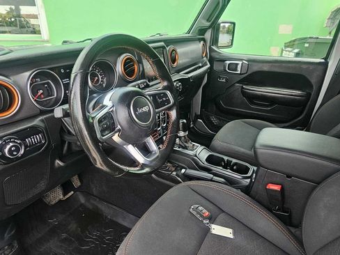 Used 2020 Jeep Gladiator Mojave AWD/4WD image 15