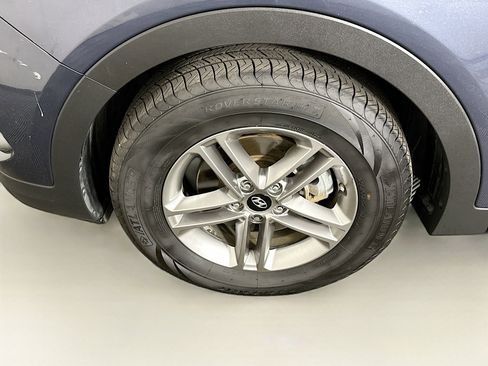 Used 2017 Hyundai Santa Fe Sport FWD image 11