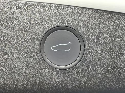 Used 2022 Tesla Model 3 Long Range AWD/4WD image 16
