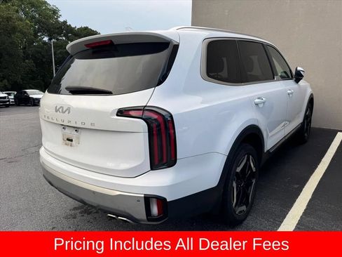 Certified 2024 Kia Telluride EX w/ EX Captain's Chair Package FWD image 6