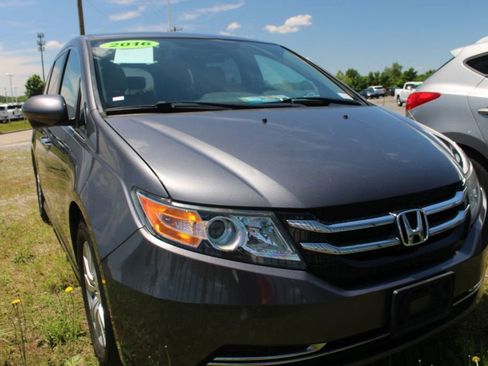 Used 2016 Honda Odyssey EX image 2