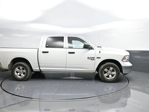 Used 2020 RAM 1500 Tradesman w/ Chrome Appearance Group image 11