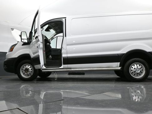 Used 2023 Ford Transit 250 Low Roof AWD w/ Exterior Upgrade Package image 27