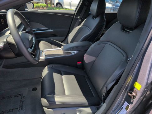 Used 2024 Lucid Air Touring AWD/4WD image 15