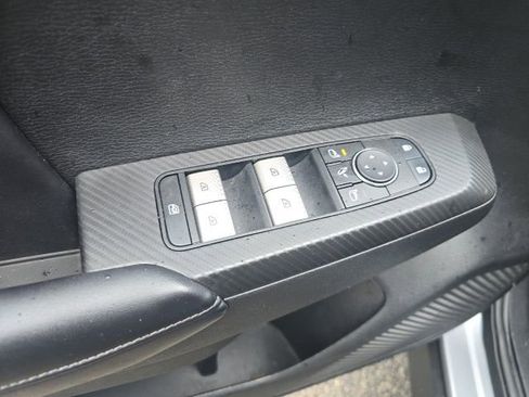 Used 2024 Mitsubishi Outlander SE image 12