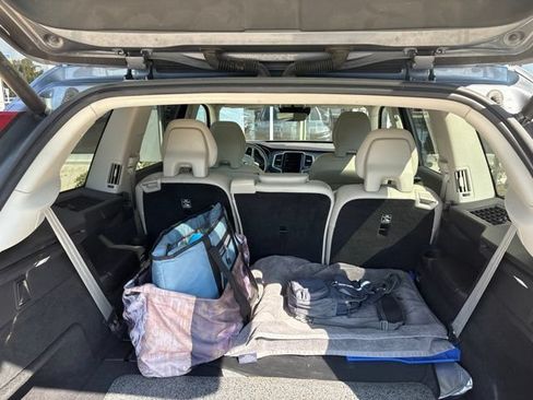Used 2019 Volvo XC90 T6 Momentum AWD/4WD image 21