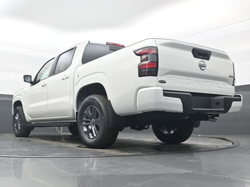 New 2026 Nissan Frontier SV image 28