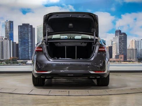 Used 2026 BMW 530i xDrive image 12