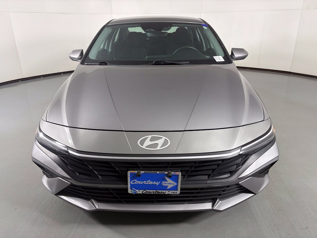 Used 2024 Hyundai Elantra SEL FWD image 4