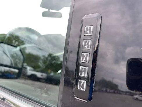 Used 2021 Ford F150 Lariat w/ Equipment Group 502A High AWD/4WD image 11