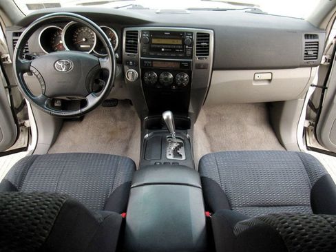 Used 2007 Toyota 4Runner SR5 image 22