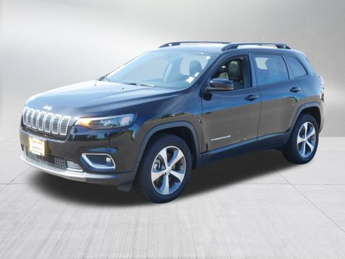 Used 2022 Jeep Cherokee Limited AWD/4WD image 3