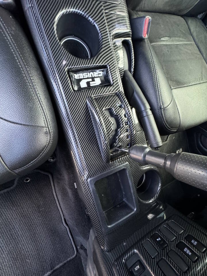 Used 2007 Toyota FJ Cruiser 2WD w/ Convenience Pkg image 50