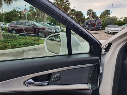 Used 2019 Lincoln Nautilus FWD image 13