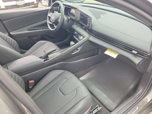 New 2026 Hyundai Elantra SEL Sport FWD image 21