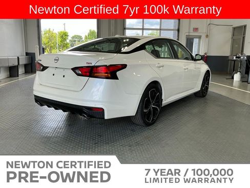 Used 2025 Nissan Altima 2.5 SR FWD image 14
