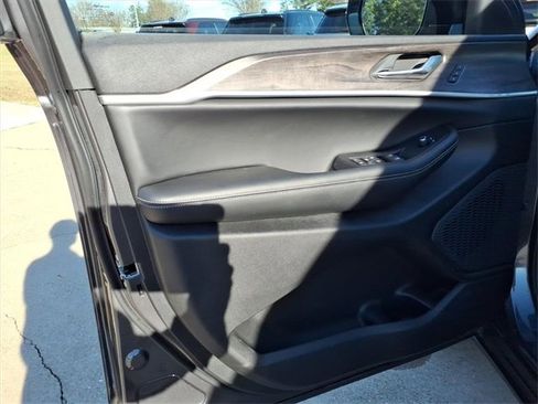 New 2025 Jeep Grand Cherokee Limited image 20