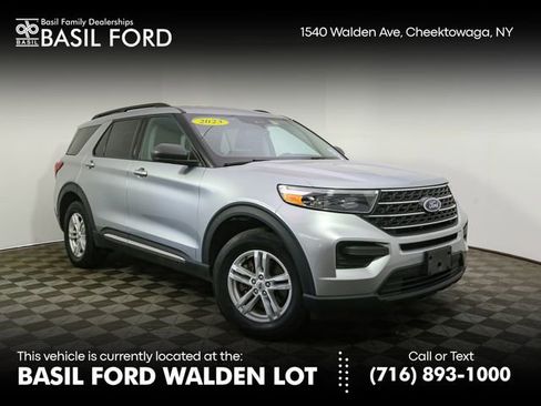 Used 2023 Ford Explorer XLT AWD/4WD image 1