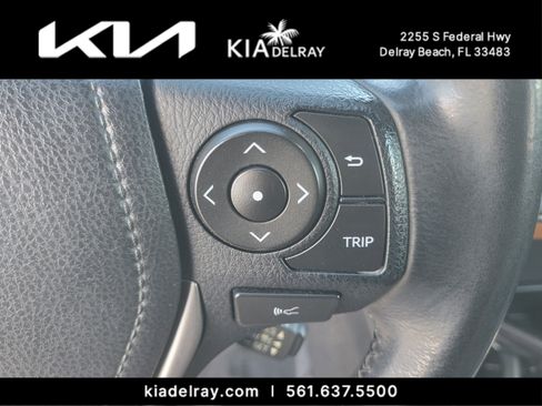 Used 2018 Toyota RAV4 SE w/ Power Extra Value Package image 28