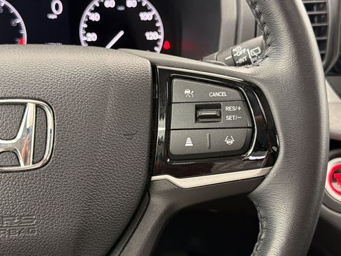 Used 2025 Honda Odyssey EX-L image 17